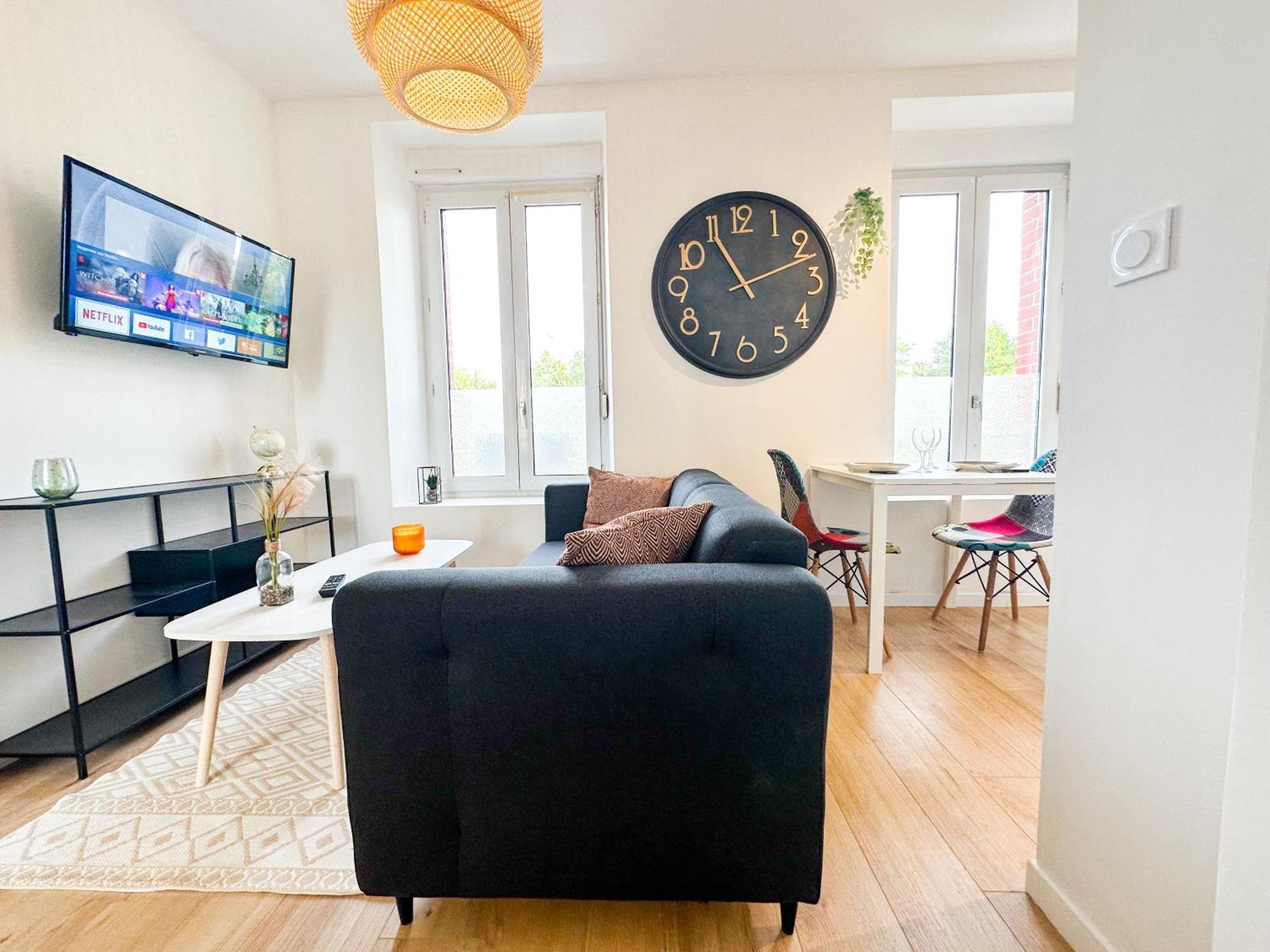Appartement New: Agreable & Lumineux *Gare* à Guingamp Extérieur photo